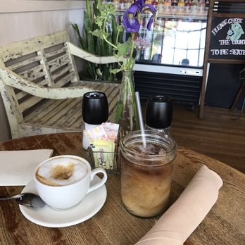 Pickle Jar Kitchen - New American Near Me - Falmouth, Massachusetts