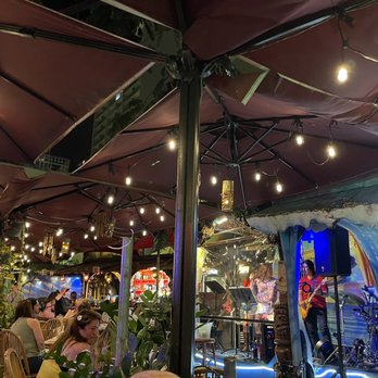Cuckoo Coconuts Waikiki - Inside - Cocktail Bars Near Me - Honolulu, Hawaii