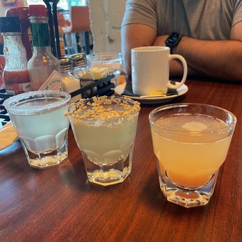 Mimosas - Mimosa Float - American Near Me - Denver, Colorado Mimosas - Mimosa Float - American Near Me - Denver, Colorado