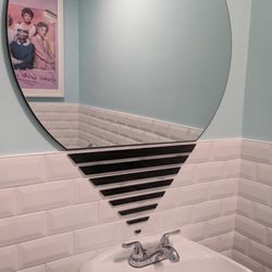 Sweet Melody Ice Cream - Bathroom
