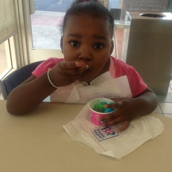 Baskin-Robbins - I guess it's appropriate, Being I pulled her frm skool... Bk 2 skool after!!! - Ice Cream & Frozen Yogurt Near Me - Antioch, California