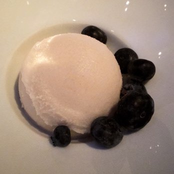 AnQi Bistro - Lychee Blueberry Ice cream =) YUM - Asian Fusion Near Me - Costa Mesa, California