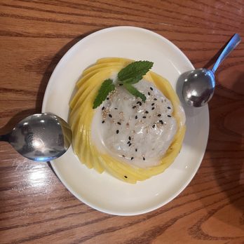 Ra-Moon - Sticky rice mango - Thai Near Me - Orange Park, Florida Ra-Moon - Sticky rice mango - Thai Near Me - Orange Park, Florida