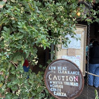 La Cheve Bakery and Brews - Outside - Breakfast & Brunch Near Me - Napa, California
