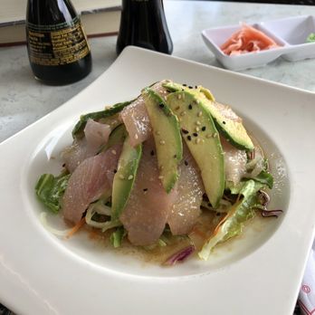 Arts And Sushi - Magi-mahi catch brought to be prepared - Japanese Near Me - Centro, BCS Arts And Sushi - Magi-mahi catch brought to be prepared - Japanese Near Me - Centro, BCS