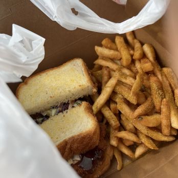 Sando Shack - Sandwiches Near Me - Maplewood, Missouri