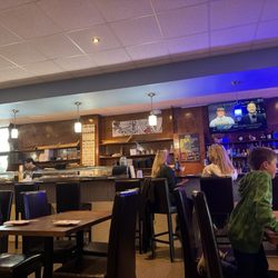 Yoshi Sushi Fusion - Sushi bar