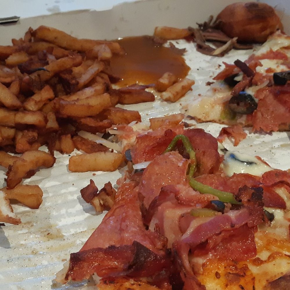 Pendeli's Pizza - Peak N.D.G. on a Sunday night: A slice of the Pendeli's special with fries and sauce from Cote st Luc BBQ - Pizza Near Me - Montreal, Quebec Pendeli's Pizza - Peak N.D.G. on a Sunday night: A slice of the Pendeli's special with fries and sauce from Cote st Luc BBQ - Pizza Near Me - Montreal, Quebec