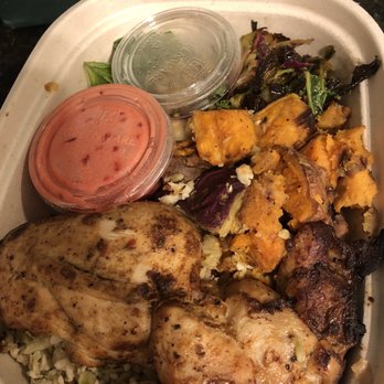 sweetgreen - Healthy Salads, Wraps, and Bowls - Cranberry Maple Chicken Plate - Salad Near Me - Fairfax, Virginia sweetgreen - Healthy Salads, Wraps, and Bowls - Cranberry Maple Chicken Plate - Salad Near Me - Fairfax, Virginia