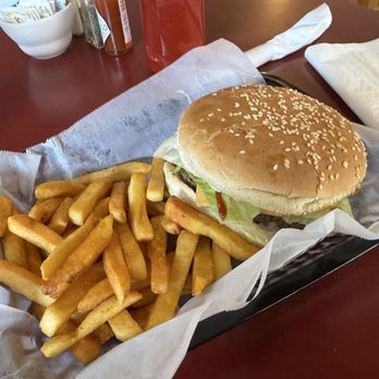 Ky's Olde Towne Bicycle Shop - The cheeseburger. - American Near Me - Slidell, Louisiana