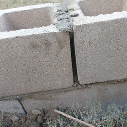 Sloppy application of mortar, seams a too wide Sloppy application of mortar, seams a too wide