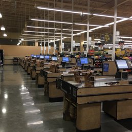 Looks empty ..... maybe because the Deli!!!