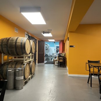 Sherman Street Beer - Interior - Brewpubs Near Me - Allentown, Pennsylvania