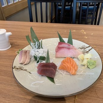 Zeng Sushi Delight - Sushi Bars Near Me - San Leandro, California Zeng Sushi Delight - Sushi Bars Near Me - San Leandro, California