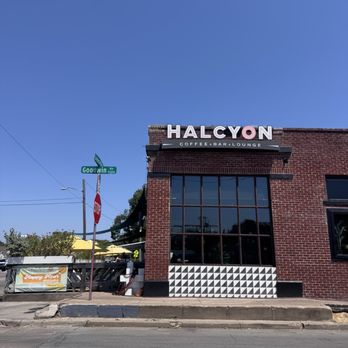 Halcyon - Outside - Breakfast & Brunch Near Me - Dallas, Texas Halcyon - Outside - Breakfast & Brunch Near Me - Dallas, Texas