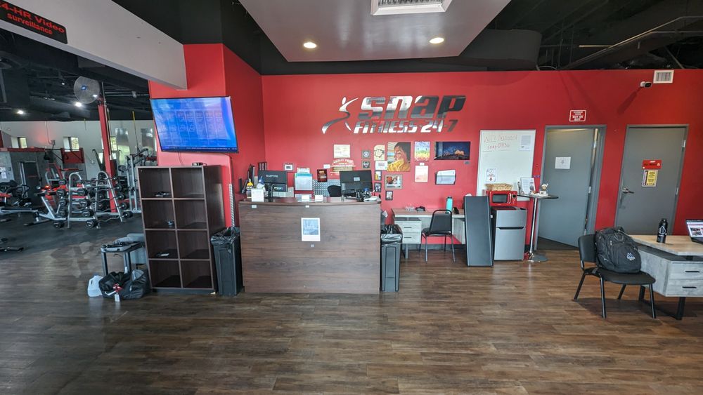 Snap Fitness Village of Oak Creek - Sedona Logo