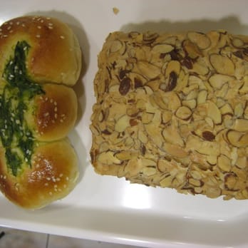 85°C Bakery Cafe-Irvine - green onion bread, almond puff pastry - Coffee & Tea Near Me - Irvine, California