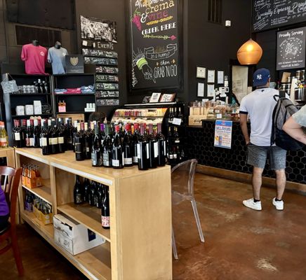 Crema & Vine by null