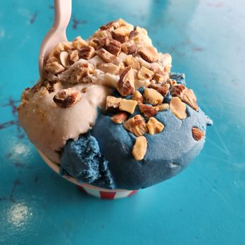 Scoops & Bites - Medium Bremerton Blue & S'mores with crushed almond - Ice Cream & Frozen Yogurt Near Me - Bremerton, Washington