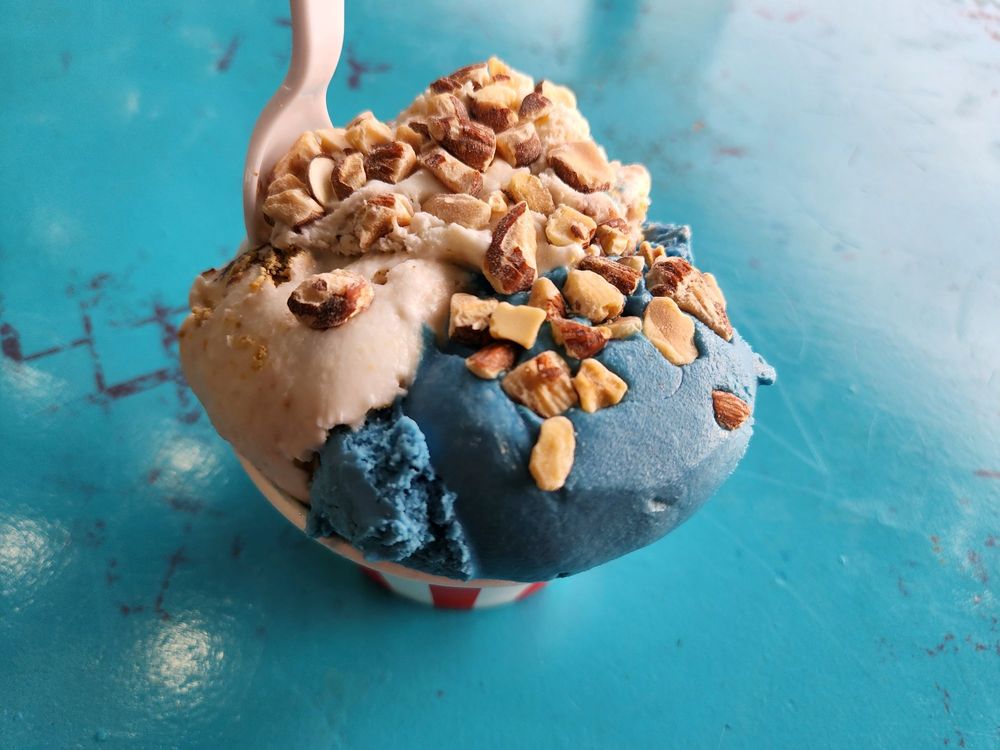 SCOOPS & BITES 99 Photos & 49 Reviews 50 Washington Ave, Bremerton