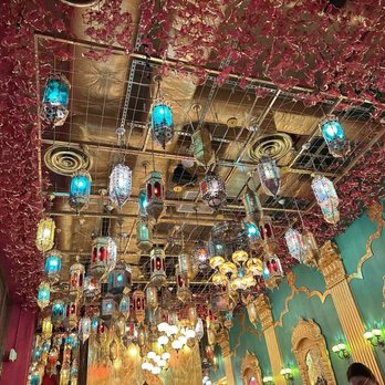 Rishtedar - The decor - Indian Near Me - Miami, Florida Rishtedar - The decor - Indian Near Me - Miami, Florida