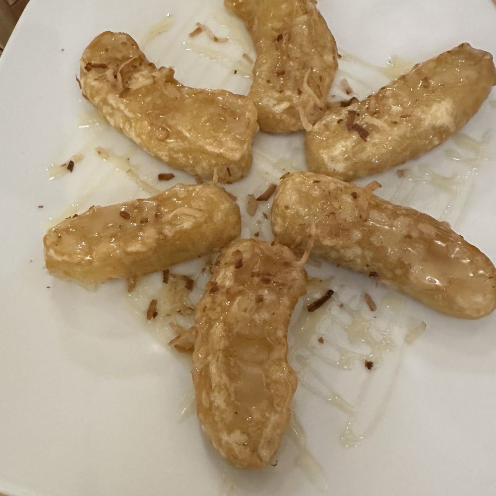Heng's Thai Cuisine - Fried bananas, great for dessert - Thai Near Me - Springfield, Pennsylvania Heng's Thai Cuisine - Fried bananas, great for dessert - Thai Near Me - Springfield, Pennsylvania