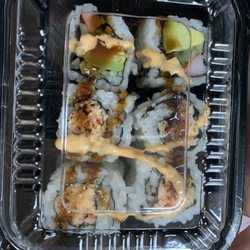Golden Dragon Kitchen - Sushi！！！！