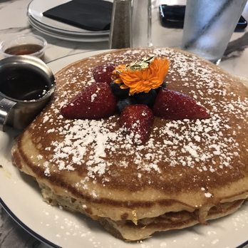 Breakfast At Barneys - 14k gold pancakes - Breakfast & Brunch Near Me - Atlanta, Georgia