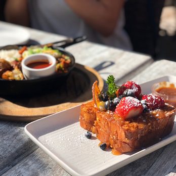 Surisan - Blueberry Stuffed Crunch French Toast Breakfast - Korean Near Me - San Francisco, California Surisan - Blueberry Stuffed Crunch French Toast Breakfast - Korean Near Me - San Francisco, California