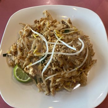 Thai Paradise Restaurant - Pad Thai with Chicken - Thai Near Me - Clarksville, Tennessee