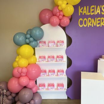 All Things Aesthetic - Custom gift box - Balloon Services Near Me All Things Aesthetic - Custom gift box - Balloon Services Near Me