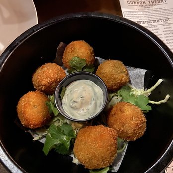Common Theory - Gastropubs Near Me - San Diego, California