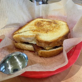 Songbird - The classic egg sandwich - Breakfast & Brunch Near Me - St. Louis, Missouri Songbird - The classic egg sandwich - Breakfast & Brunch Near Me - St. Louis, Missouri