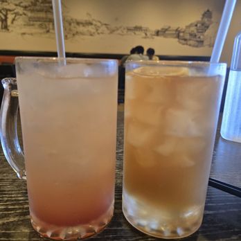 Village Kitchen - Strawberry lemonade and iced tea - Chinese Near Me - San Diego, California Village Kitchen - Strawberry lemonade and iced tea - Chinese Near Me - San Diego, California
