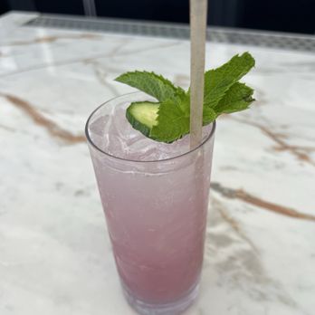 Fairmont Breakers Long Beach - Delicious Alter Egos Hearts Whisper drink!Refreshing at the pool bar - Hotels Near Me - Long Beach, California