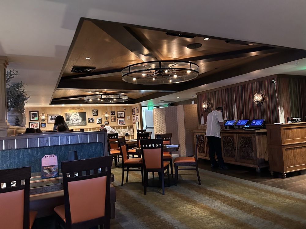 El Cholo Restaurant