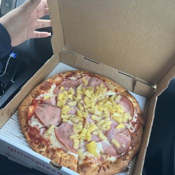 Gino's Pizza Buellton - Hawaiian - Pizza Near Me - Buellton, California Gino's Pizza Buellton - Hawaiian - Pizza Near Me - Buellton, California