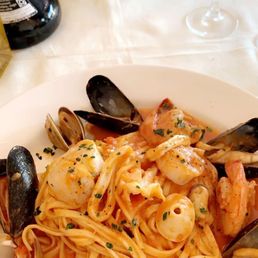 Linguine de puerto and penne arbiatta