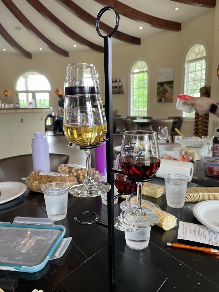 Morais Vineyards & Winery - vineyard in Bealeton, VA