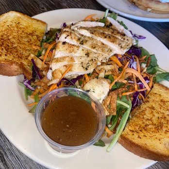 Brandon's Diner - Asian chicken salad. Dressing wasn't sweet - American Near Me - Upland, California