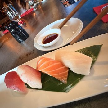 Sushi By The Heights - Sushi SHELLFISH SAMPLER (happy hour) - Sushi Bars Near Me - Houston, Texas Sushi By The Heights - Sushi SHELLFISH SAMPLER (happy hour) - Sushi Bars Near Me - Houston, Texas