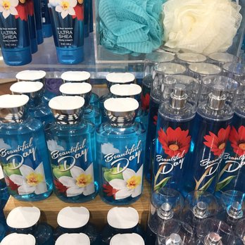 Bath & Body Works - It's a Beautiful Day!!! - Cosmetics & Beauty Supply Near Me - Des Peres, Missouri