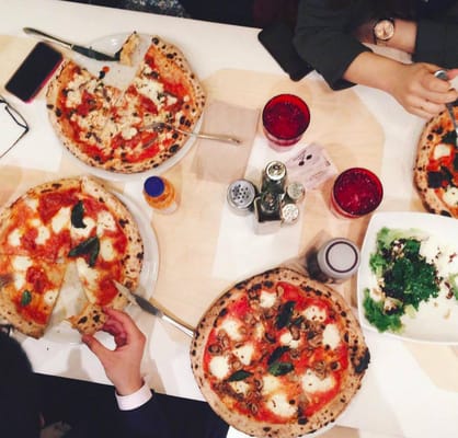 Brigade pizzeria Montreal (Stanley) by null