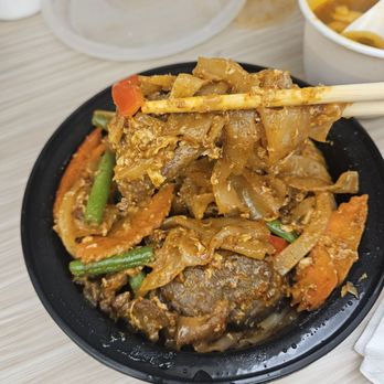 Chomp Chomp Thai kitchen - Thai Near Me - New York, New York Chomp Chomp Thai kitchen - Thai Near Me - New York, New York