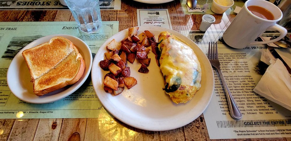 Crossroads BBQ Pit & Pub