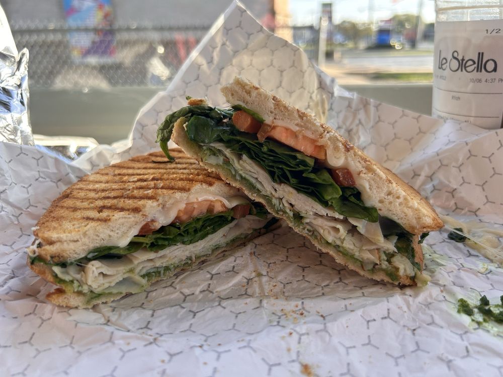 Food from Le Stella Cafe