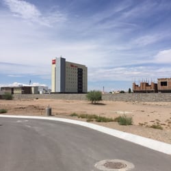 Hotel Ibis - Isolated and not worthy of anyone's money.