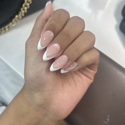 nails