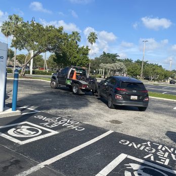 Hollywood One Towing - Open early. Fast service. Honest workers. Thank you so much for everything. Truly saved my life. - Towing Near Me Hollywood One Towing - Open early. Fast service. Honest workers. Thank you so much for everything. Truly saved my life. - Towing Near Me