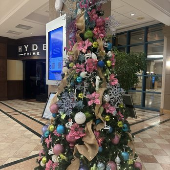 Hyde Park Prime Steakhouse - Situated inside the Hilton hotel lobby - see HYDE entrance in the pic - Steakhouses Near Me - Daytona Beach, Florida